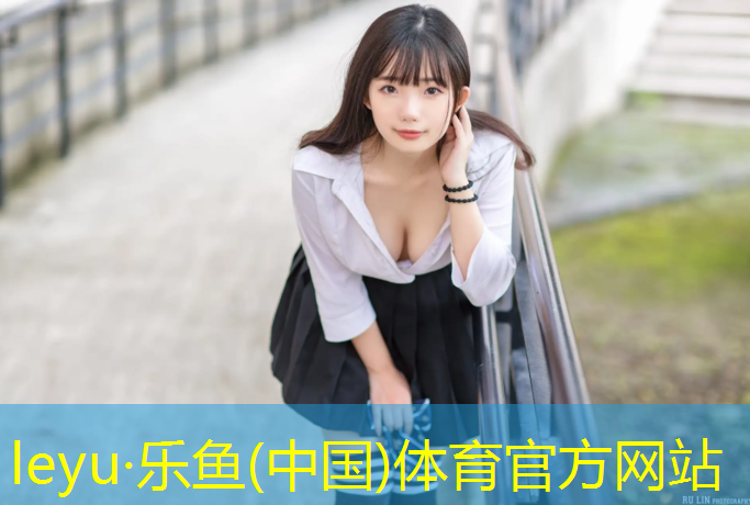 塑胶跑道几天铺好